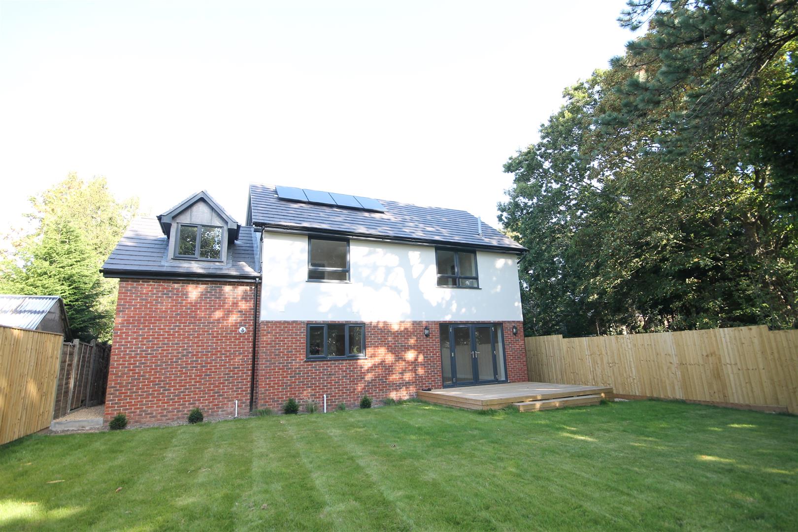 4 Bedroom House Gorse Hill Road, Oakdale, Poole